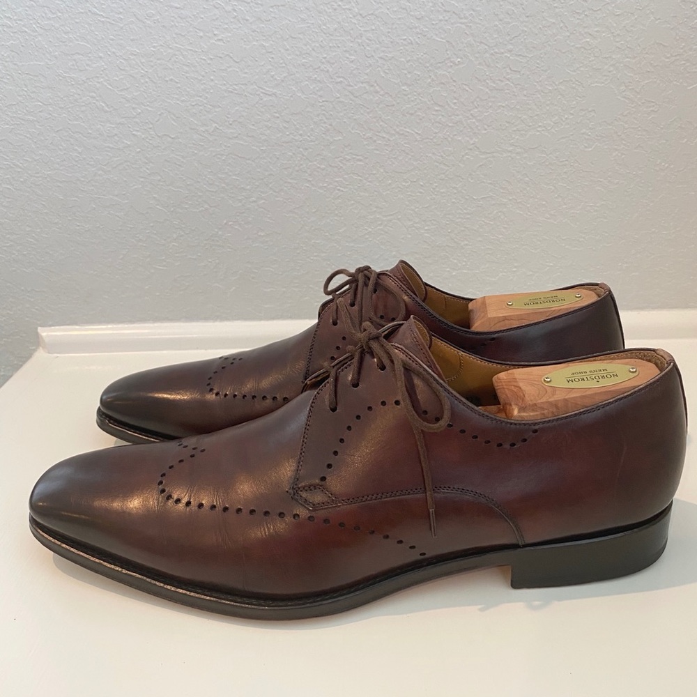 Magnanni Oxford Wing Tips.